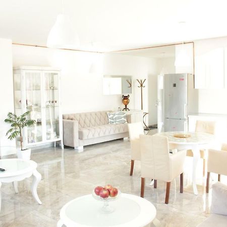 Lux House Olga Apartment Ruma Luaran gambar