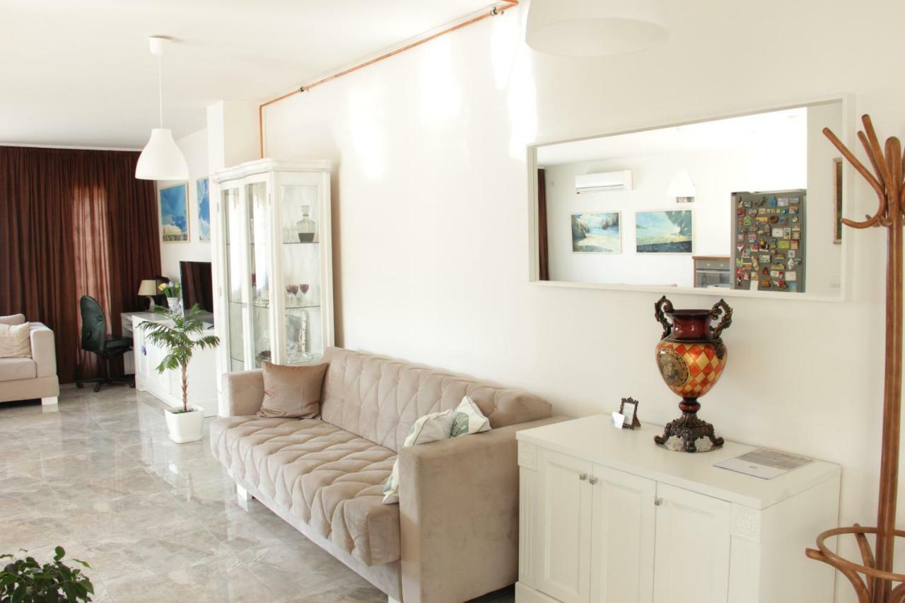 Lux House Olga Apartment Ruma Luaran gambar